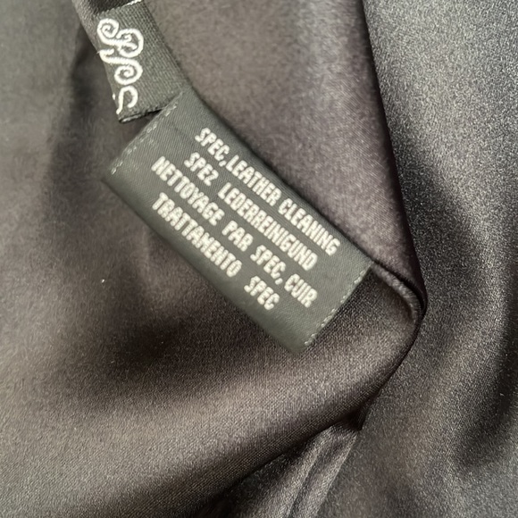 Real suede leather blazer jacket, brand new. Black colour. Size XS. Ital… - Picture 12 of 12